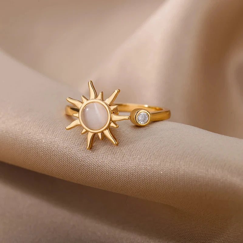 Radiant Sun Rise Ring Gold