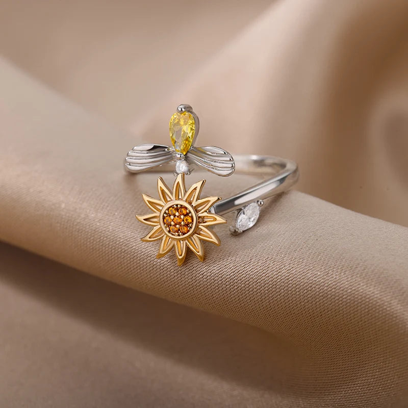 Sunflower Bloom Trap Ring Silver