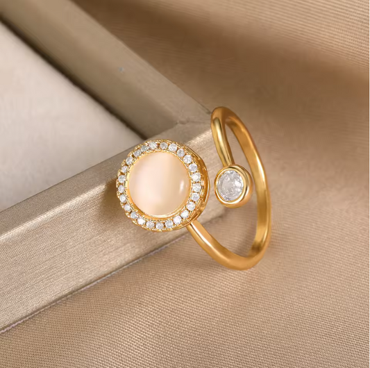 Aurora Whisper Ring Gold